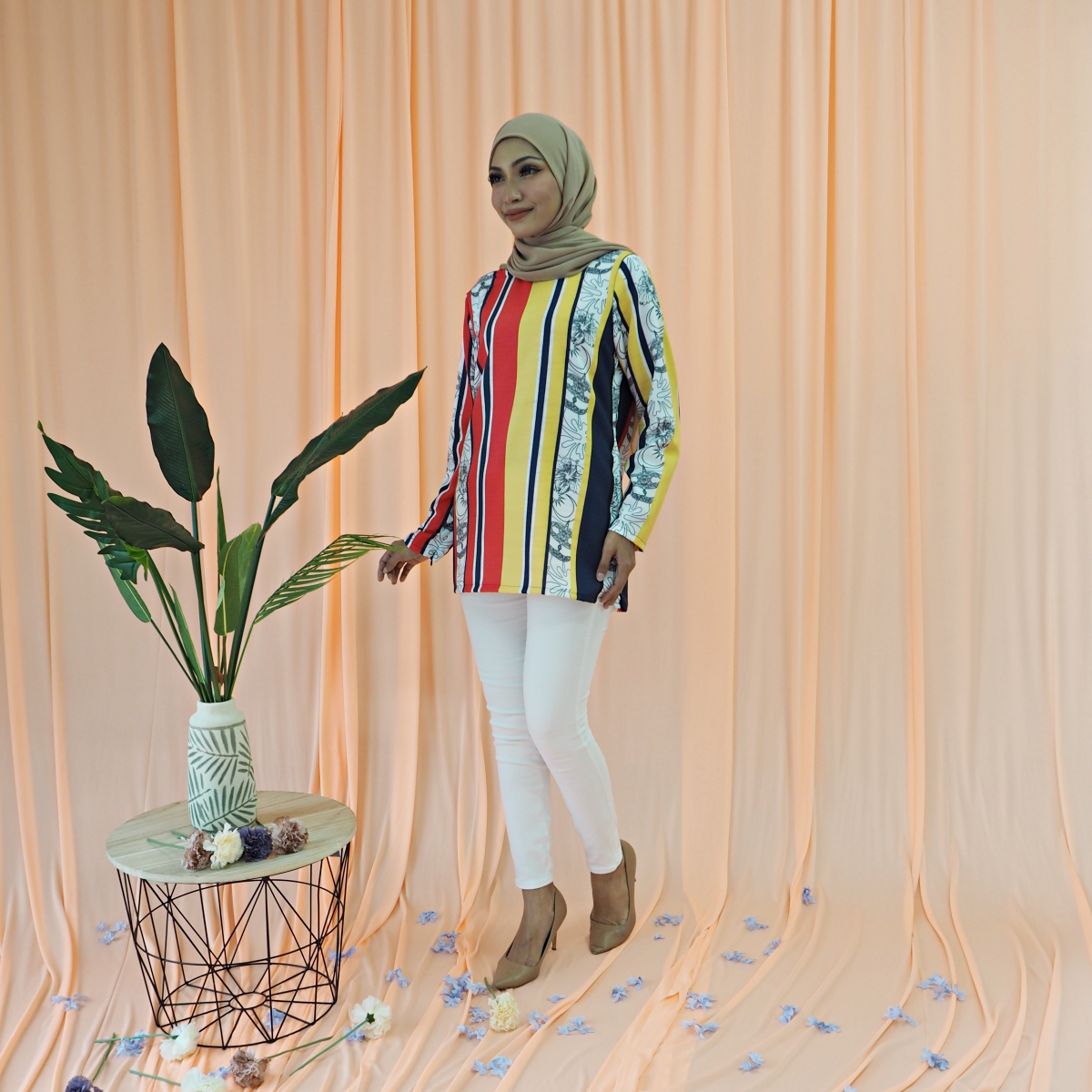 SW5386  Merdeka Printed Blouse As Picture 3
