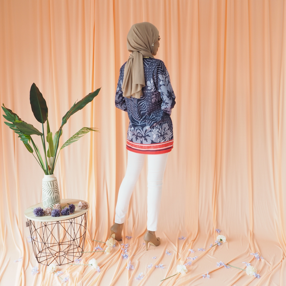 SW5386  Merdeka Printed Blouse As Picture 2
