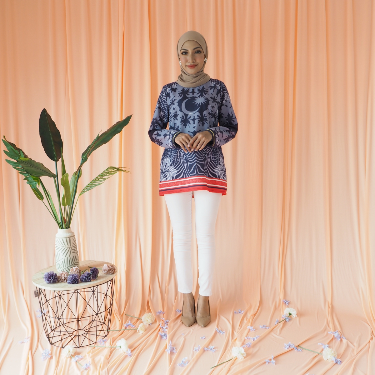 SW5386  Merdeka Printed Blouse As Picture 2