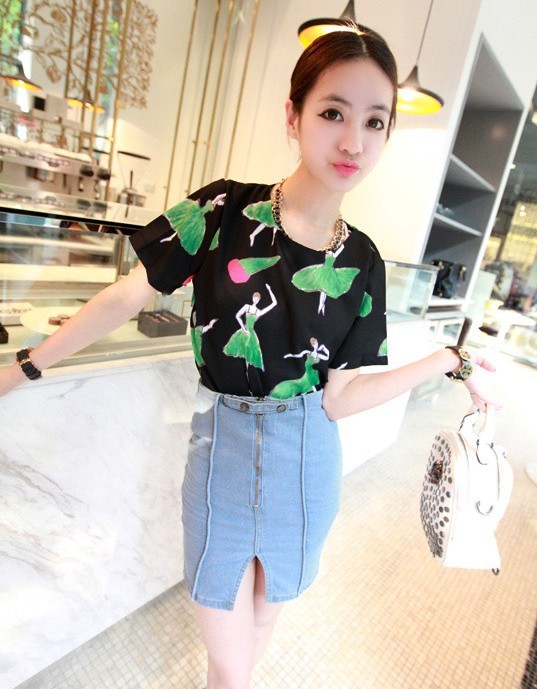 BM71334 Printed Korean Top Black