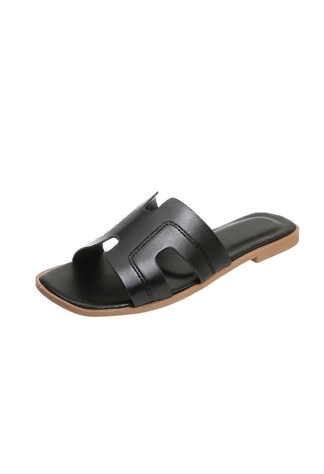 QA-806 FLAT SANDALS BLACK