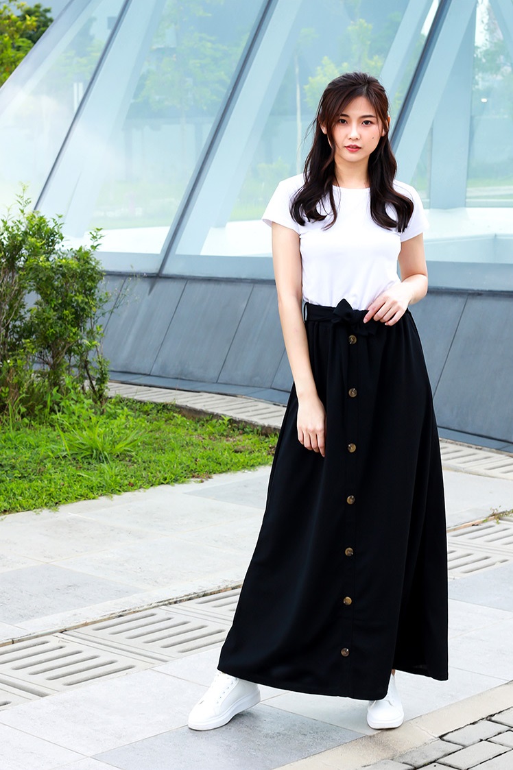 QA-814  A LINE BUTTON SKIRT NAVY BLUE