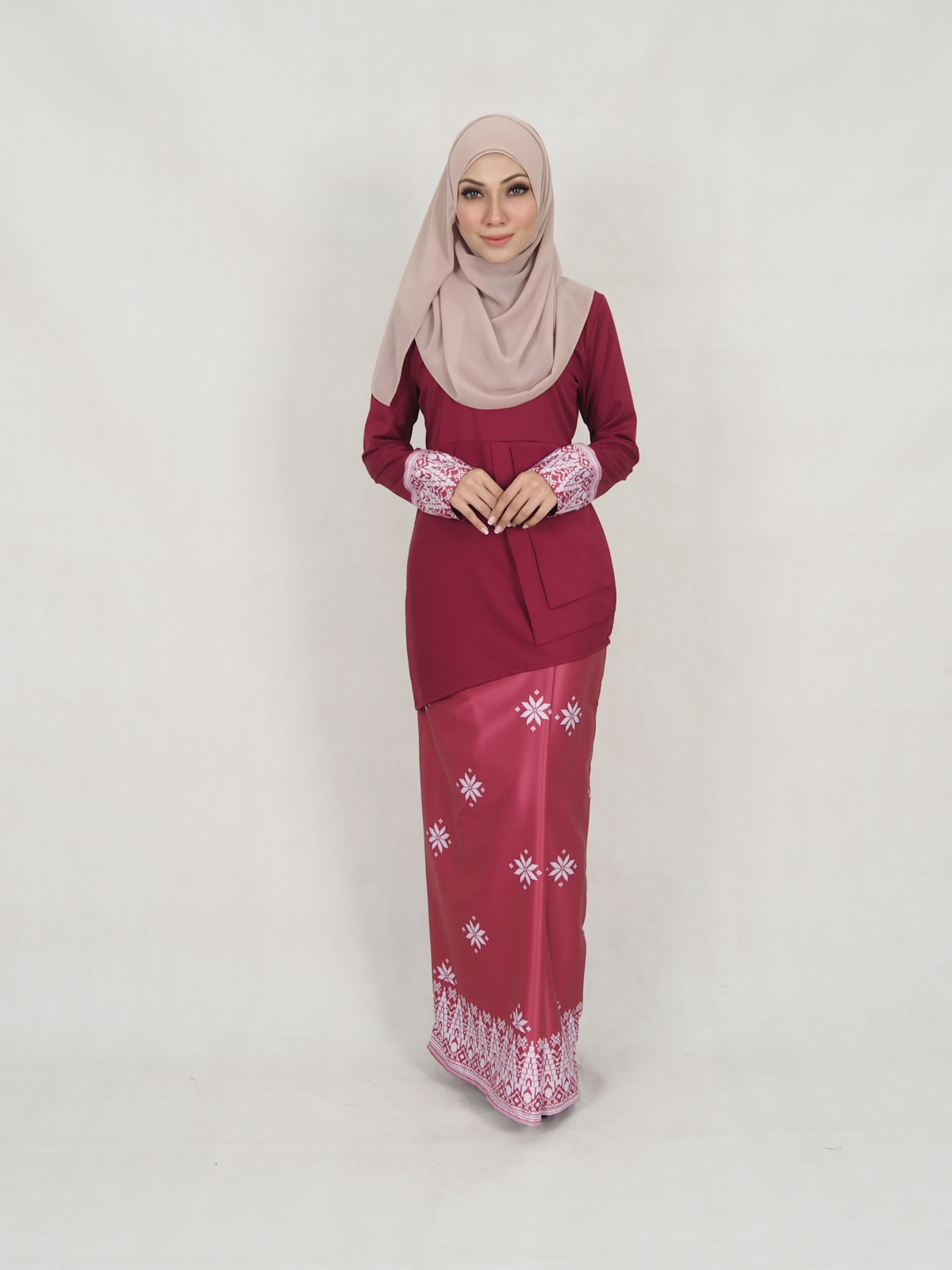 SW5402 (BREASTFEEDING) Songket Printed Baju Kurung Maroon