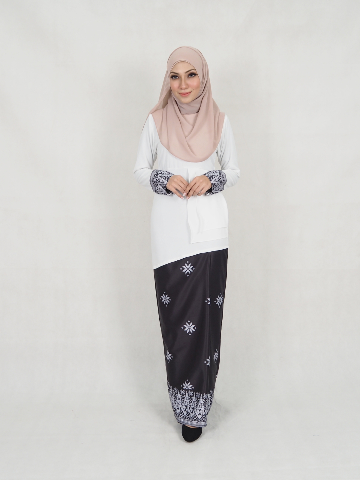 SW5402 (BREASTFEEDING) Songket Printed Baju Kurung White