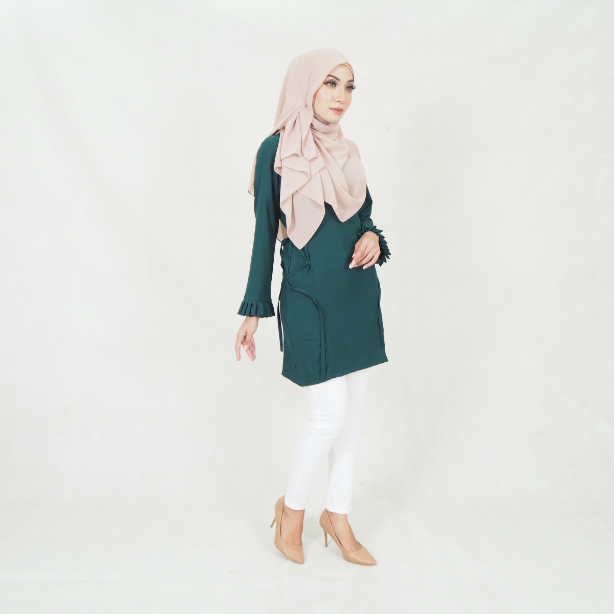 SW5433 Women's Aleya Blouse Emerald Green