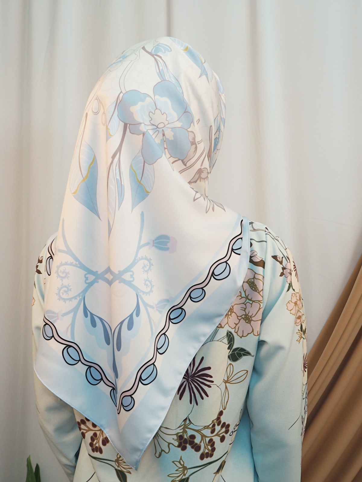 SW5434 (IRONLESS) Printed Heavy Chiffon Scarf  Baby Blue