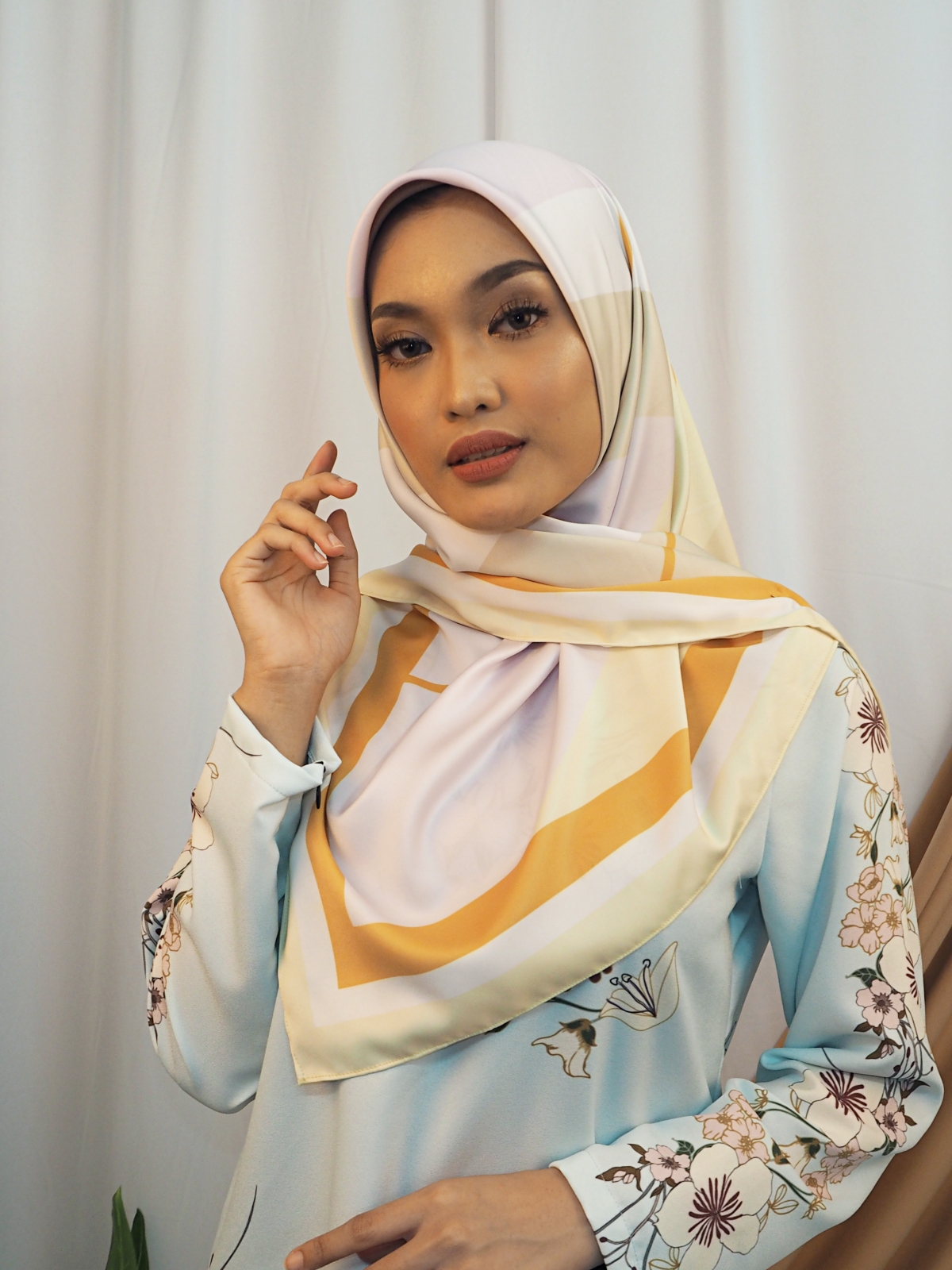 SW5435 Printed (IRONLESS) Chiffon Scarf Yellow