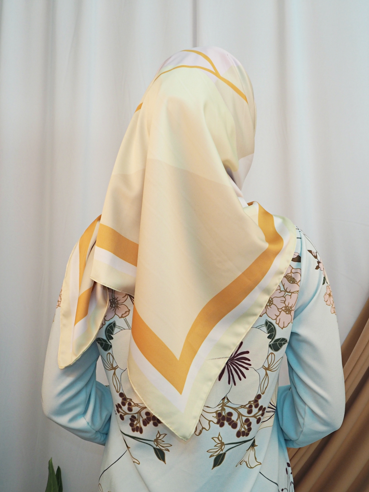 SW5435 Printed (IRONLESS) Chiffon Scarf Yellow