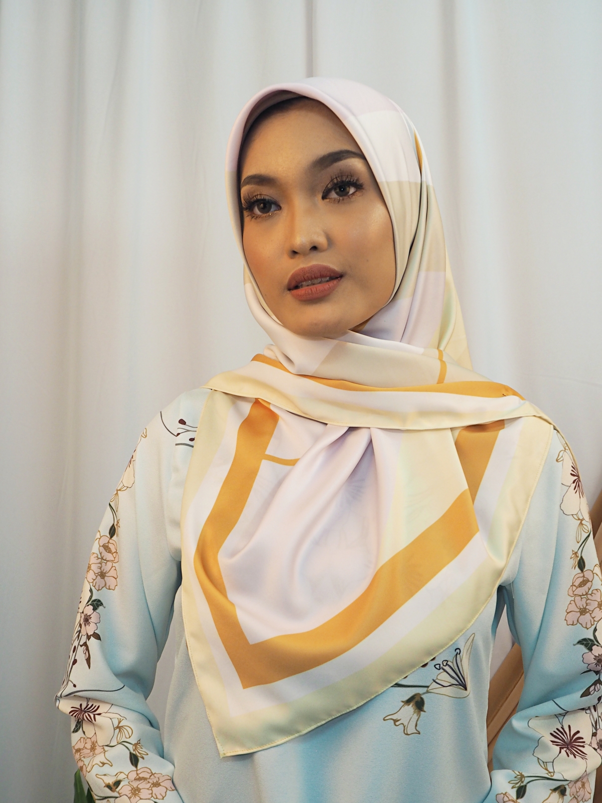 SW5435 Printed (IRONLESS) Chiffon Scarf Yellow
