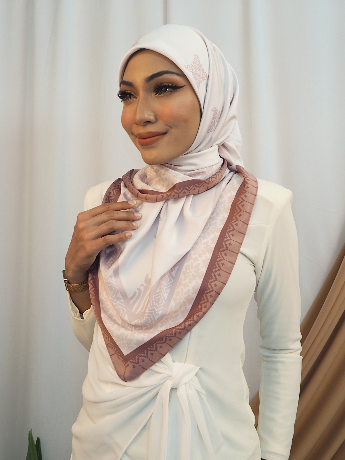 SW5436 Floral Printed (IRONLESS) Scarf Pink