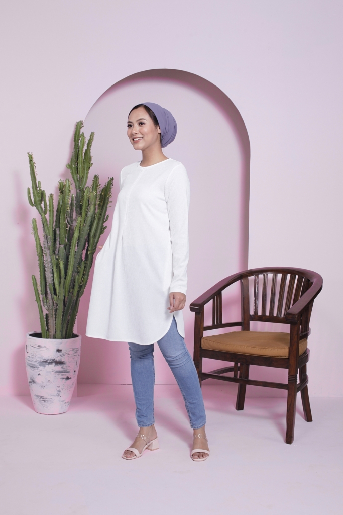 BM71370 Ironless Tunic Blouse White