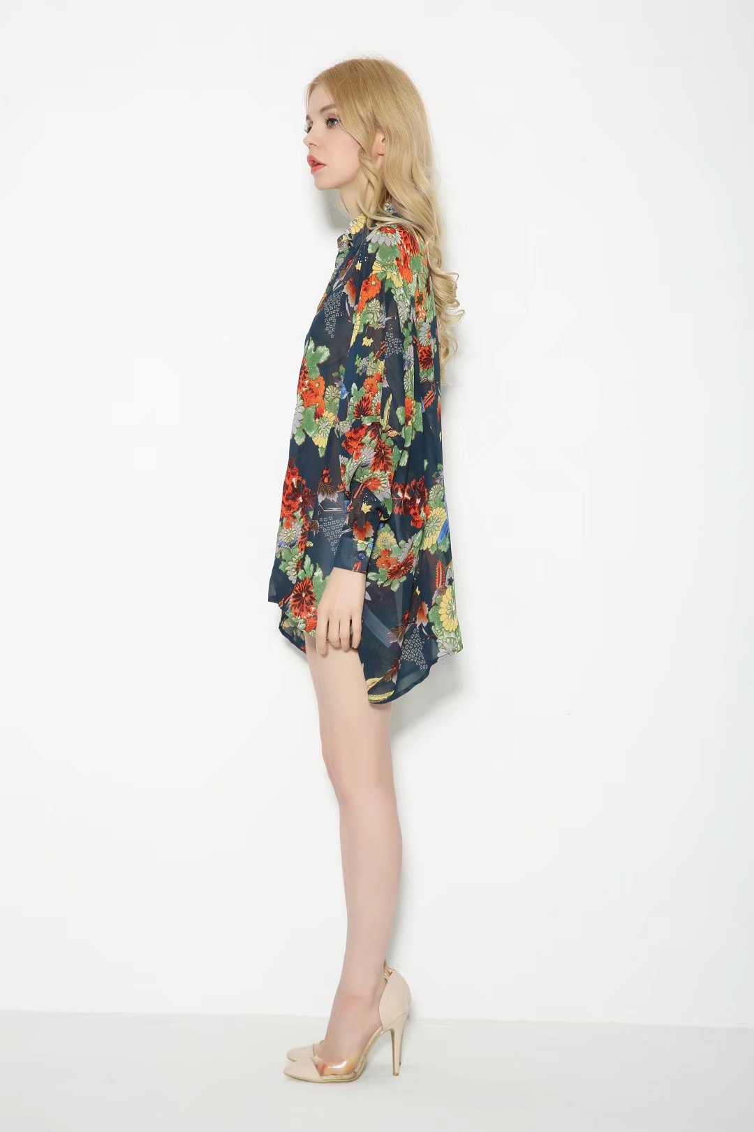 BM71413 Flora Button Top As Picture