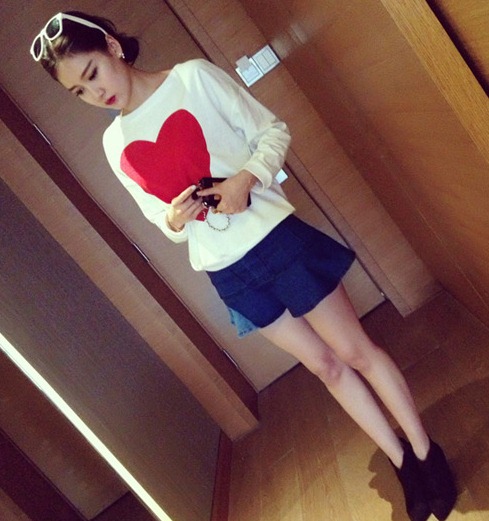 BM71431 Love Print Top White