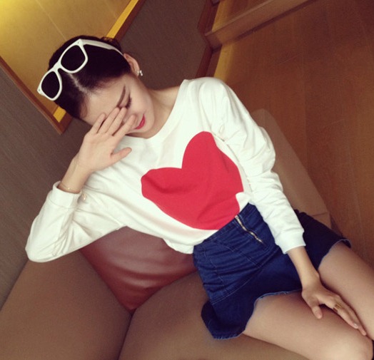 BM71431 Love Print Top White
