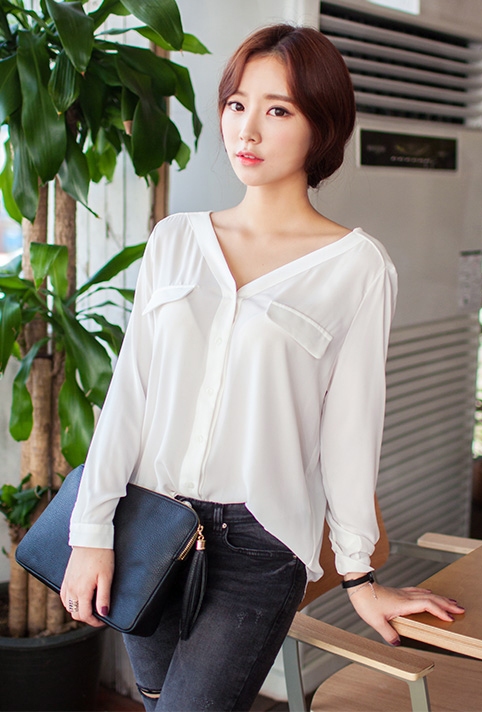 BM71433 Korean Button Top White