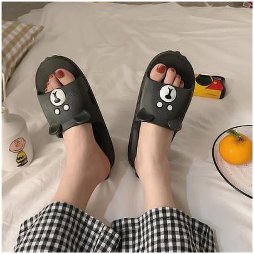 KW80920 Cute Bear Sandal Black