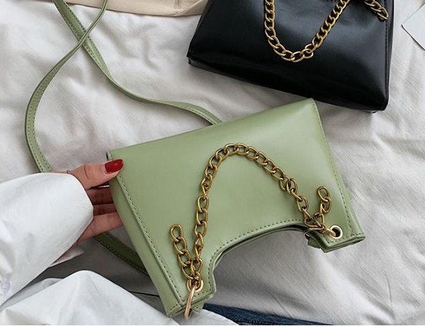 KW80953 Chain Sling Handbag Green