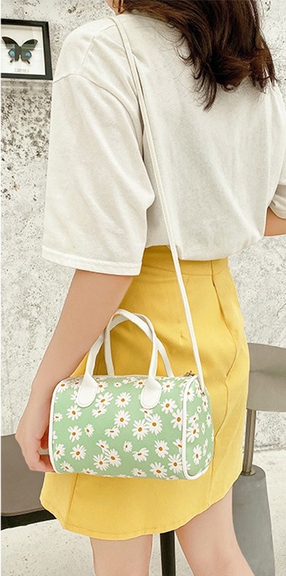 KW80960 Bowling Handbag Green